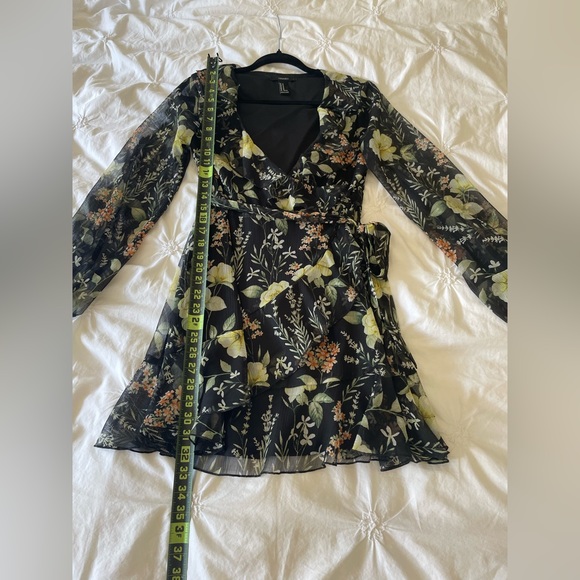 Forever 21 long sleeve wrap dress - Picture 3 of 5